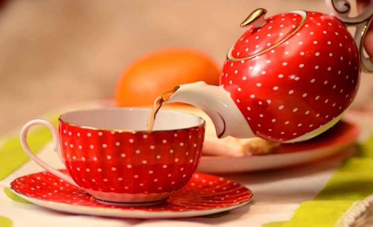 cropped-red-tea-pot-and-cup-mr-wallpaper.jpg