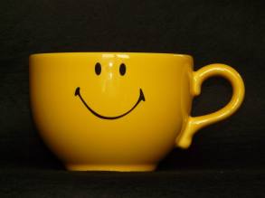 COFFEE - YELLOW SMILEY -- Hans PX